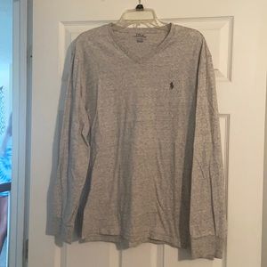 V neck long sleeve shirt